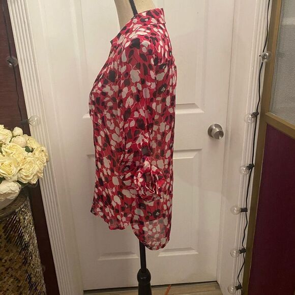 Diane Von Furstenberg 100% silk blouse, size 0 - Picture 5 of 10